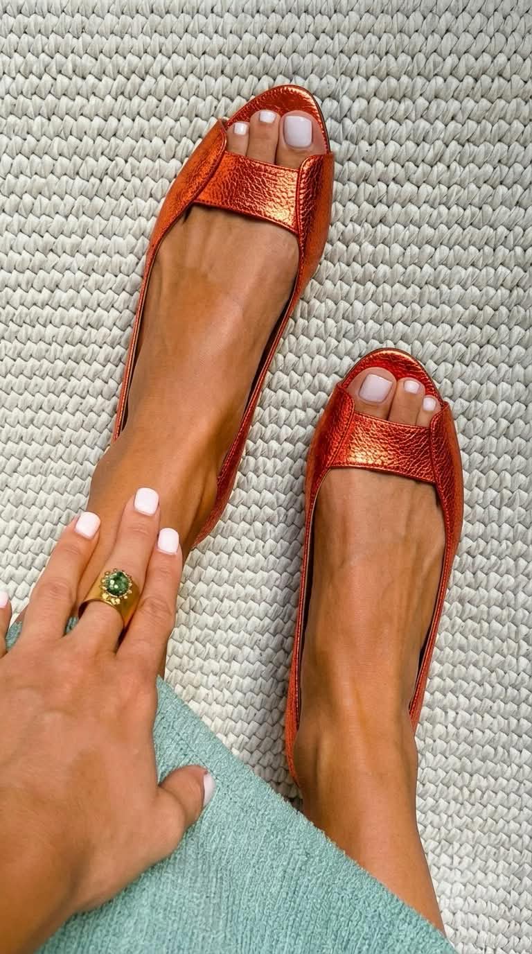 Elegante metallische Ballerinas in Champagnergold