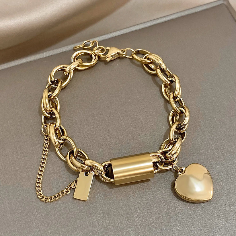 Charm-Armband mit goldenem Herz