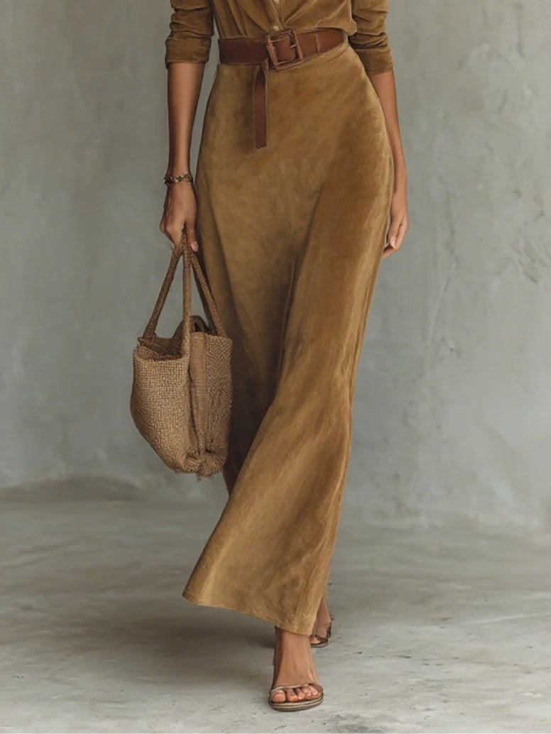 Juline™ | Robe longue en daim avec revers