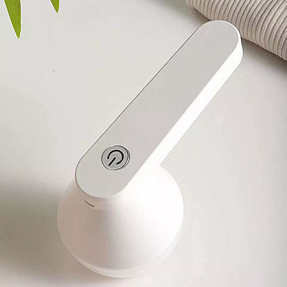 Éliminateur de peluches électrique